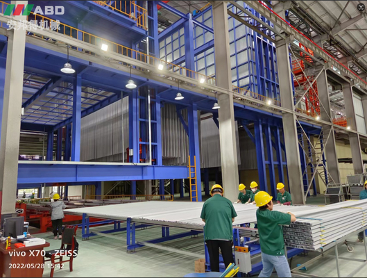 Linea di produzione di anodizzazione verticale per il trattamento della superficie dell'alluminio